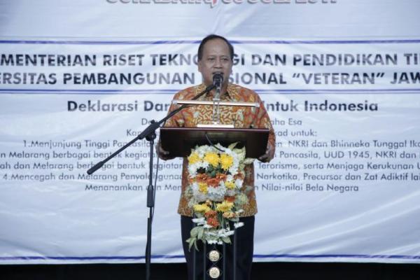 Penggunaan teknologi tepat guna diharapkan dapat mempercepat pembangunan di perdesaan.