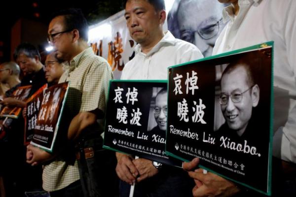 Karena sakit parah Liu, seorang yang dianggap duri bagi partai Komunis yang berkuasa, dipindahkan dari penjara menuju ke rumah sakit di Kota Shenyang sejak bulan lalu.