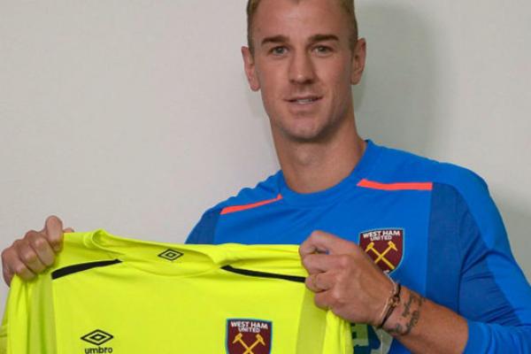 Kiper Inggris Joe Hart telah bergabung dengan West Ham United dengan status pemain pinjaman musim ini