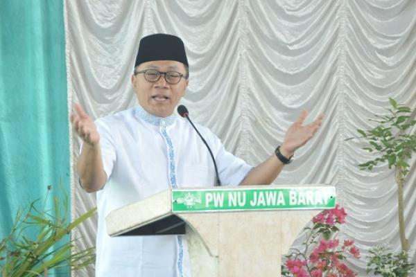 Ketua MPR Zulkifli Hasan mengajak Kyai dan Ulama bersama-sama dengan MPR untuk terus menanamkan nilai-nilai kebangsaan.