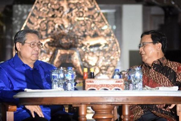 Ketua Umum Partai Gerindra Prabowo Subianto memuji intelijen Ketua Umum Partai Demokrat Susilo Bambang Yudhoyono (SBY).