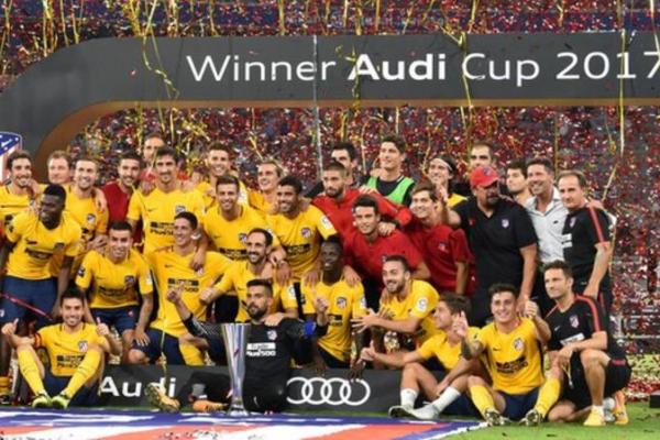 Atletico Madrid berhasil menjadi juara turnamen pramusim Audi Cup 2017 setelah mengalahkan Liverpool di laga final 
