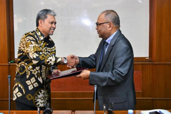 Sucofindo  telah bekerjasama  sejak 2008 dengan Kementerian Perdagangan, Industri, dan Lingkungan Hidup (MCIA) dan Kementerian Pariwisata, Komesial Dan Industri (MTCI) Timor Leste.