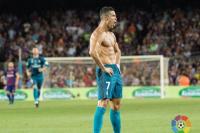 Dorong Wasit, Ronaldo Dilarang Bertanding Lima Kali