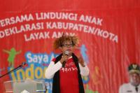 Menteri Yohana Kaget Banyak Anak Papua Doyan Ngelem