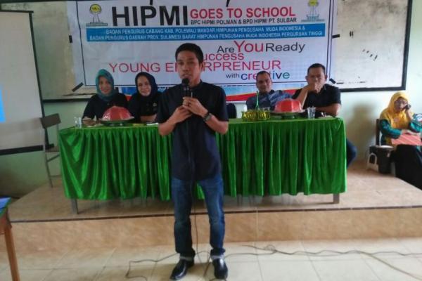Himpunan Pengusaha Muda Perguruan Tinggi (Hipmi PT) Sulawesi Barat terus berusaha menularkan jiwa enterpreuner pada pemuda-pemudi Sul-Bar 