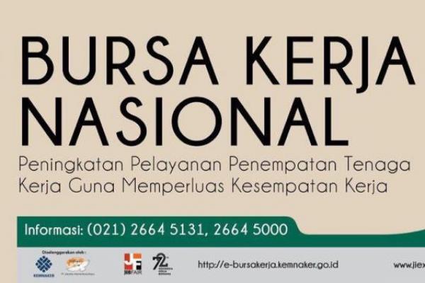 Sekitar 12 lowongan kerja dari 207 perusahaan ditawarkan kepada pencari kerja pada Pameran Kesempatan Kerja
 
 