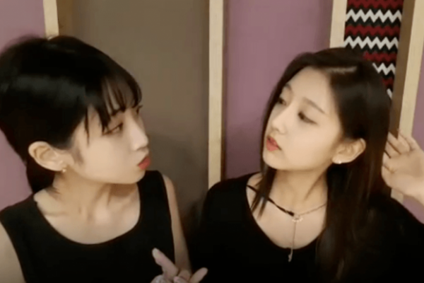 Lovelyz Jiae dan Yein menghadapi berbagai kritikan dari fans setelah membuat komentar yang dianggap insensitif saat sedang melakukan siaran langsung di V-Live