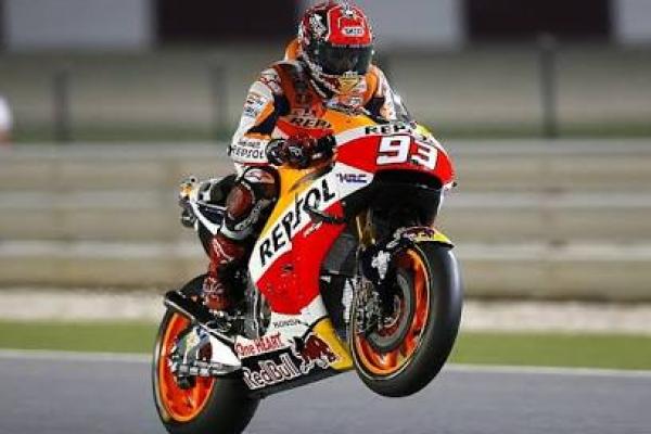 Meski baru pulih dari perawatan bahu, pebalap Repsol Honda marc Marquez tampil perkasa di tes pertama MotoGP 
