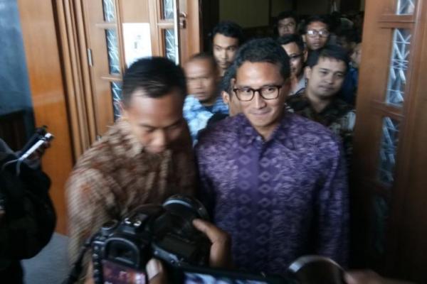 Sandiaga Uno sempat memenuhi panggilan penyidik Polda Metro Jaya pada Selasa (30/1) dengan status sebagai saksi untuk Andreas.