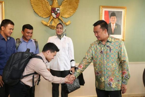 Dalam beasiswa ini ditawarkan program studi Kajian Ketahanan Nasional dengan Peminatan Kajian Pengembangan Kepemimpinan (Universitas Indonesia). 