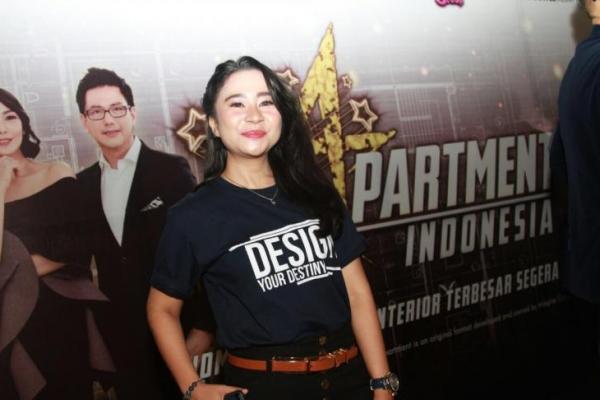Pelantun Tergantung Kamu Chiquita Meidy atau biasa disapa dengan sebutan Chika mencoba tantangan baru dengan mengikuti kompetisi desain interior