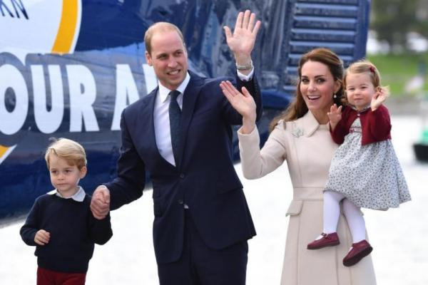 Ratu Elizabeth II Pangeran Charles dikabarkan gembira mendengarnya dan Pangeran  Harry menyatakan amat sangat berbahagia untuk mereka.