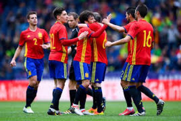 Timnas Spanyol berhasil menghancurkan Liechtenstein 8-0 dalam laga lanjutan kualifikasi Piala Dunia 2018, Rabu (6/9) di Rheinpark Stadion