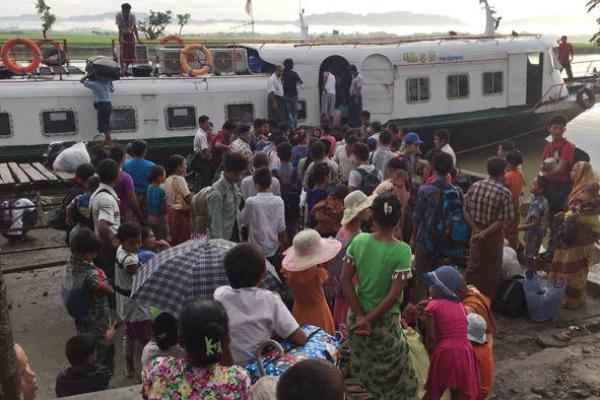 Kapal yang mengangkut pengunsi etnis Rohingya kembali tenggelam