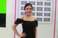 Chelsea Enggan Sang Buah Hati Disorot Kamera