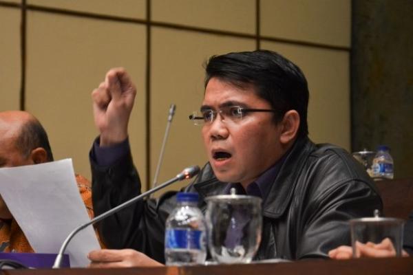 Politikus PDI Perjuangan (PDIP) Arteria Dahlan menyampaikan permohonan maaf terkait makian yang menyebut Kementerian Agama (Kemenag) bangsat.