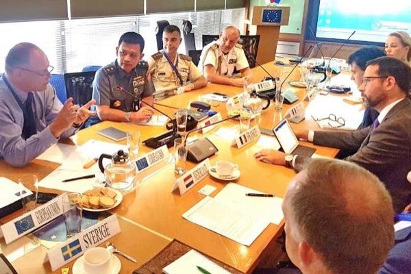 Octavian menyampaikan bahwa pertemuan EUDAM yang digelarnya bermaksud untuk meninindak lanjuti kunjungan Presiden Joko Widodo ke Brussels pada tanggal 21 April 2016.