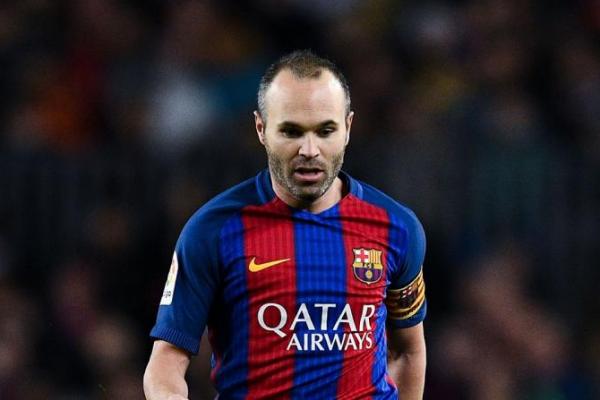 Iniesta memulai karir bersama Barcelona junior pada 1996 silam.