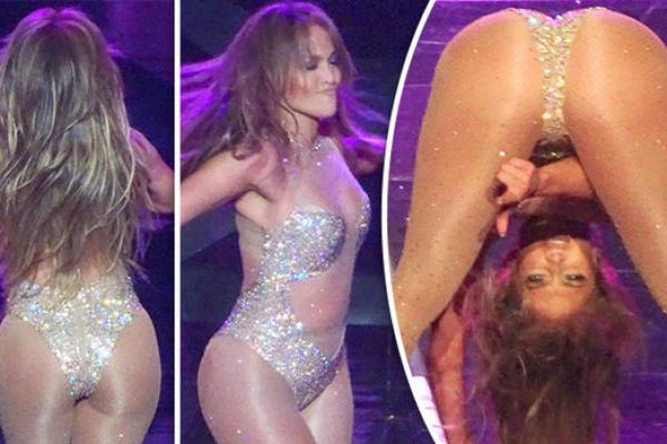 Jennifer Lopez, yang lebih disapa Jelo (Red) membuat  para penggemar salah fokus saat tampil di sebuah konser.
