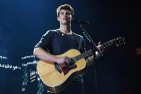 Shawn Mendes Galang Dana untuk Korban Badai di Meksiko