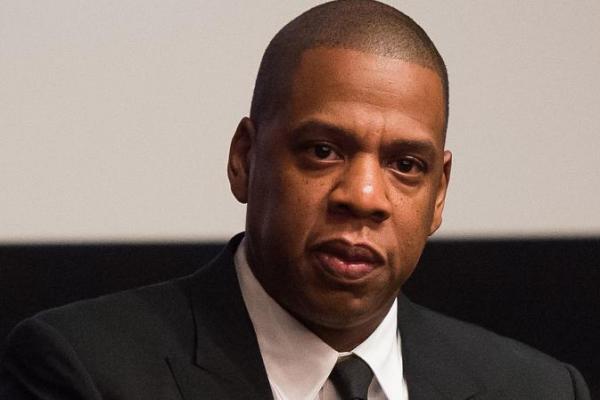 Menurut Jay-Z, kebijakan yang dikeluarkan oleh Presiden AS tersebut tak lebih dari sekedar lelucon