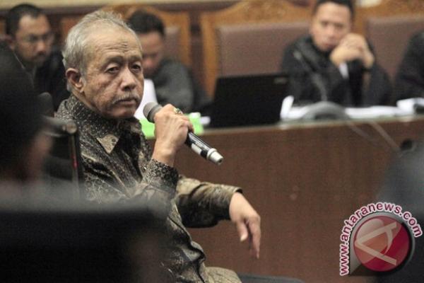 Dikatakan Eddy, dirinya dalam pertemuan itu didampingi kepala auditorat, yakni Ali Sadli yang saat ini berstatus tersangka di KPK.