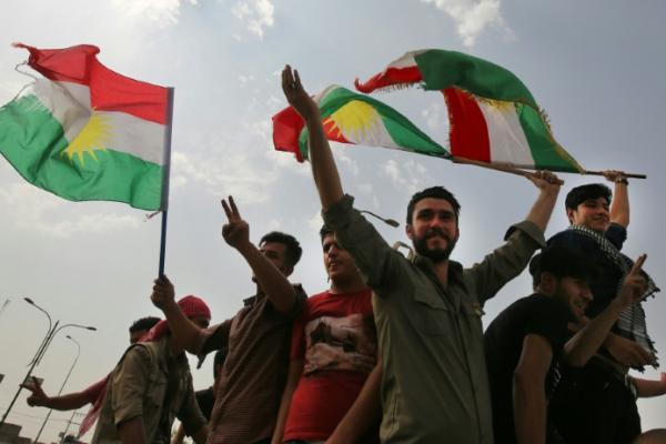Pemerintah Kurdi Irak terancaman terisolasi dari negara-negar tetangganya setelah mayoritas warga negara tersebut mendukung referendum kemerdekaan dari Irak.