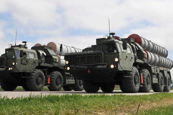 Itu merupakan sinyal terkuat Washington bahwa Ankara tidak boleh memiliki pesawat canggih dan sistem pertahanan udara S-400 Rusia.