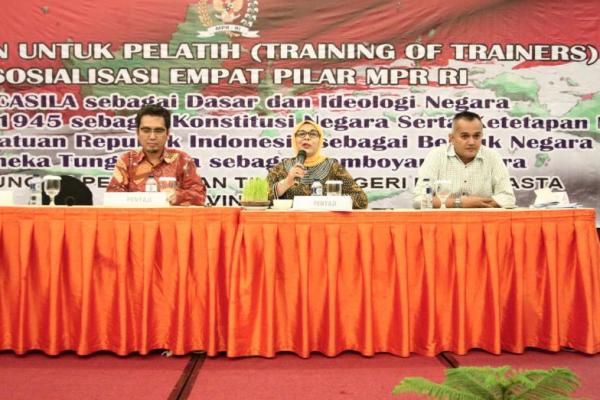 Pelatihan Empat Pilar MPR kepada para dosen perguruan tinggi negeri dan swasta se-provinsi Aceh telah berjalan dengan lancar dan dinamis.