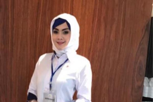 Di luar aktivitasnya syuting dan berbisnis, pesinetron Ade Fitrie Kirana juga diketahui eksis bergabung dengan sejumlah organisasi