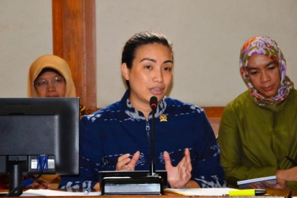Anggota Timwas TKI DPR RI Rahayu Saraswati meminta kepada Pemerintah untuk menyediakan pusat rehabilitasi bagi korban TPPO yang dipulangkan dalam keadaan membutuhkan rehabilitasi dan kasih sayang dari orang-orang sekitar.