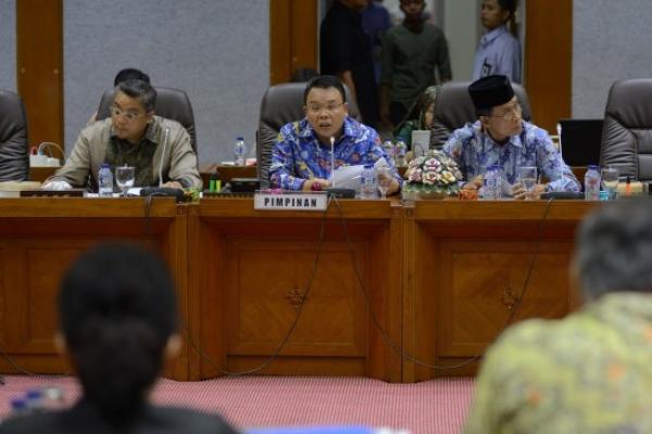 Pimpinan Komisi IX DPR mengapresiasi keinginan Presiden Jokowi dalam memperkuan kewenangan badan pengawas obat dan makanan (BPOM).