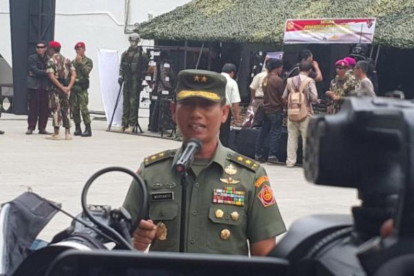 Amunisi inipun dapat meledak sendiri (self distruction) tanpa ada benturan/impack pada 14-19 detik setelah amunisi keluar laras.