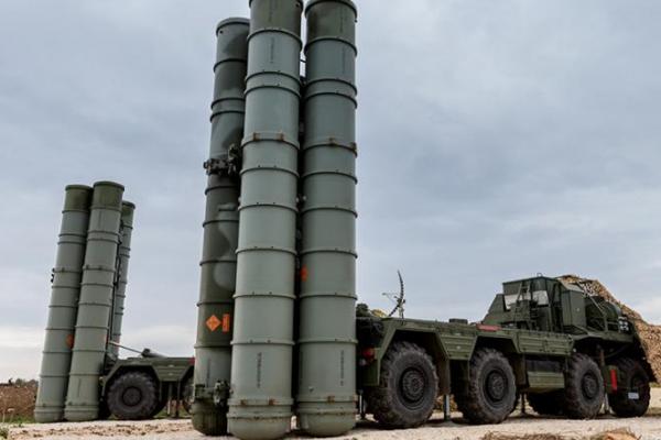 Rusia tidak terima ultimatum Amerika Serikat (AS) untuk membatalkan kesepakatan untuk membeli sistem pertahanan rudal S-400 Rusia.