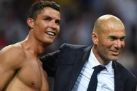 Zidane Sebut Ronaldo Layak Raih Pemain Terbaik FIFA
