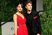 Justin Bieber dan Selena Gomez Kepergok Sarapan Bareng