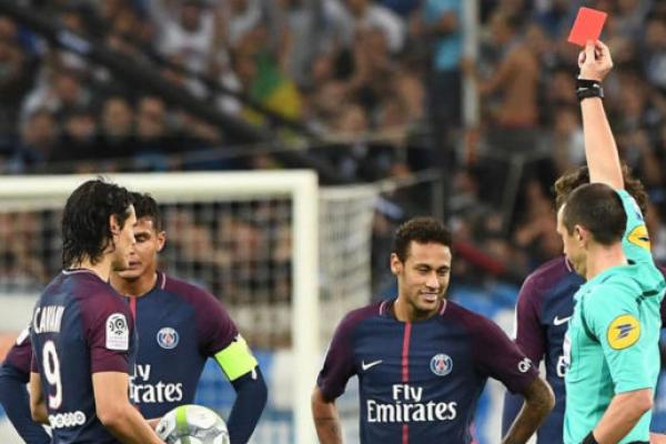 Pemain bintang Paris Saint Germain terancam hukuman tambahan dari Federasi Sepakbola Prancis