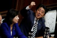 Warganya Masih Diculik, PM Jepang Ingin Temui Kim Jong Un