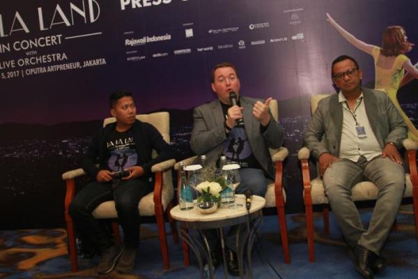 Promotor Anas Syahrul Alimi tak menduga tiket terjual 80 persen saat dirilis di hari pertama.