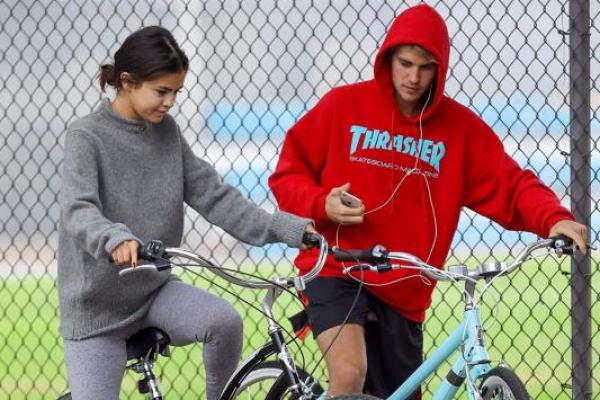 Pada 2012 sampai 2014 silam, Selena pernah mengepos fotonya bersama Justin, yang akhirnya membuat hubungan kedua sejoli itu berantakan.