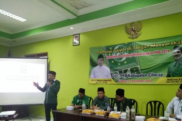Ketua DPC PKB Cilacap Ahmad Iman mengatakan konsolidasi dan komunikasi politik akan terus dilakukan hingga menyentuh hirarki di tingkat bawah.