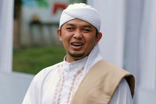 Video penceramah agama kontroversial yang kini viral di media sosial, mendapat perhatian serius Pengurus Besar Nahdatul Ulama (PBNU).
