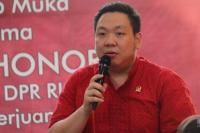Komisi I DPR Minta Jokowi Dengarkan Saran WHO soal Corona