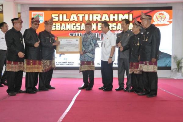 Walikota Lubuklinggau Prana Putra Sohe menyampaikan, gelar adat ini adalah ungkapan terima kasih warga Lubuklinggau untuk konsistensi dan keberanian Ketua MPR