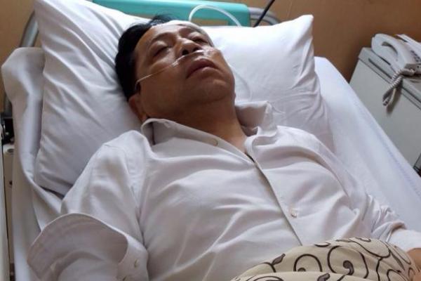 Fredrich didakwa bersama dengan Dokter Rumah Sakit Medika Permata Hijau Bimanesh Sutarjo telah melakukan rekayasa medis terhadap Novanto ketika peristiwa kecelakaan.