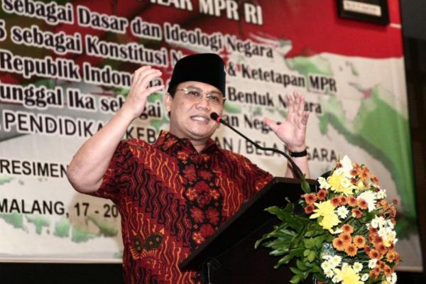 Kehadiran Ahmad Basarah di acara penutupan kegiatan sosialisasi yang berlangsung selama tiga hari itu agaknya menghembus harapan baru untuk Menwa.