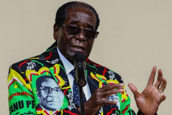 Sebelumnya, Mugabe berjanji akan tetap memimpin negara tersebut hingga beberapa pekan ke depan.