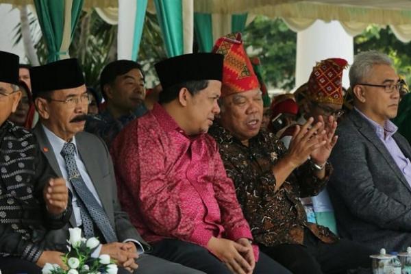 Pimpinan DPR mendorong pemerintah untuk melakukan pemekaran terhadap sejumlah daerah. Sebab, pemekaran diyakini dapat meningkatkan pertumbuhan setiap daerah di Indonesia.