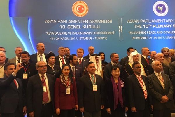 Anggota DPR RI dari Fraksi Partai Demokrat, Venna Melinda, menyampaikan pandangannya mengenai pentingnya pertemuan khusus anggota parlemen perempuan dalam sidang Asian Parliamentary Assembly (APA).